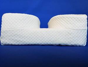 La almohada diseñado con sus gafas en mente - Product Image 6