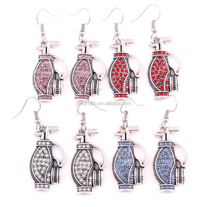 E0171 <span class=keywords><strong>Yiwu</strong></span> Huilin Bijoux usine en gros bouteille de vin forme crochet boucles d'oreilles accessoires De Sport de golf sac à dos boucle d'oreille - Product Image 3