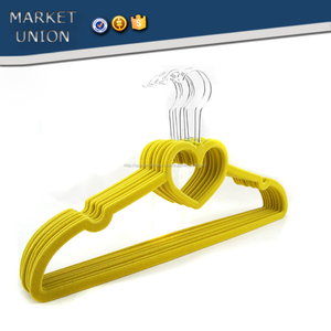 Abs en forma de corazón de terciopelo percha antideslizante flocado percha con polea, Nylon vellosidades, cromado gancho - Product Image 4
