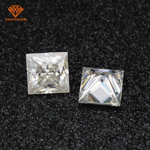 Color <span class=keywords><strong>IJ</strong></span> 4*4mm princesa corte moissanite Suelto - Product Image 1