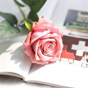 زهور اصطناعية بيضاء مخملية واقعية عالية الجودة ذات ساق طويلة من الفلانيل للمنزل ديكور الزفاف - Product Image 3
