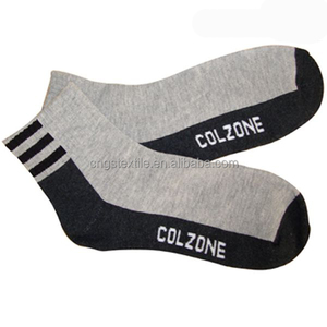 Haining gs personalizada rayas medio terry te negro y azul rojo y naranja algodon mens del tobillo calcetines de deporte - Product Image 5