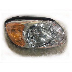 Phare pour Hyundai <span class=keywords><strong>Accent</strong></span> <span class=keywords><strong>2003</strong></span> Pièces de rechange - Product Image 1