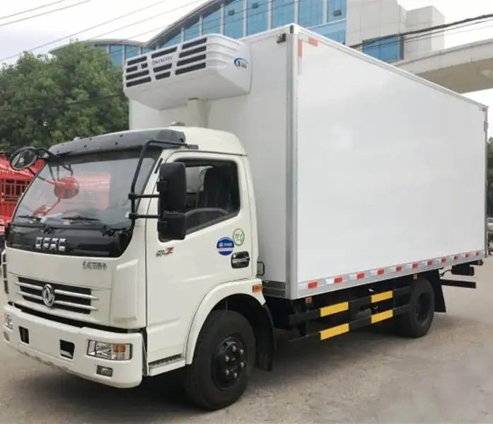 Dongfeng 4x2 Diesel 5 Ton Meat Transport Mini Refrigerated Truck Body Box