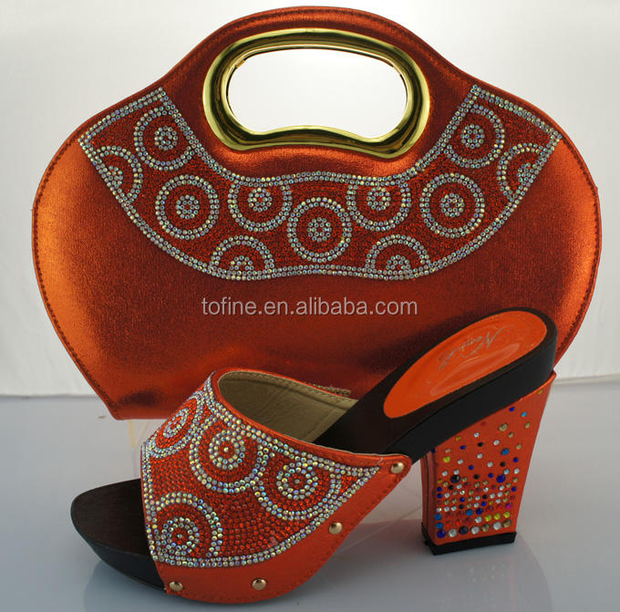 Adéntrate en el estilo con la elegante zapatos de plataforma para