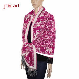 Chal Grande Bordado a Mano <span class=keywords><strong>con</strong></span> Diseño de <span class=keywords><strong>Flamenco</strong></span> de Elefante, Pashmina de Cachemira Kani - Product Image 4