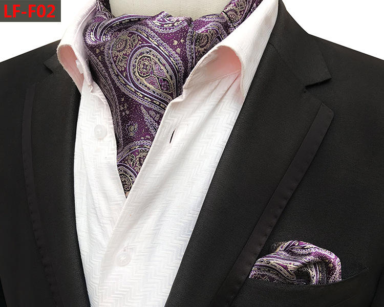 ペイズリー柄のシルククレバット＆ポケットチーフセット 117cm