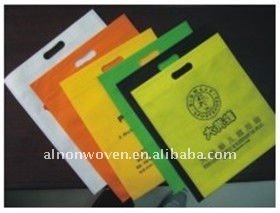 เครื่องผลิตถุง<span class=keywords><strong>ผ้า</strong></span>ไม่ทอแบบอัตโนมัติเต็มรูปแบบ สายการผลิตถุงผ้าไม่ทอค<span class=keywords><strong>ว</strong></span>ามเร็วสูง ราคาโรงงาน - Product Image 3