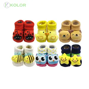 KOLOR-II-1180 tête d'animal chaussettes 3d chaussettes bébé infantile bébé jouet hochet chaussettes