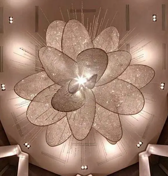 Hot Sale Flower Body Crystal Pendant Lamp Led Modern Chandeliers Pendant Lights