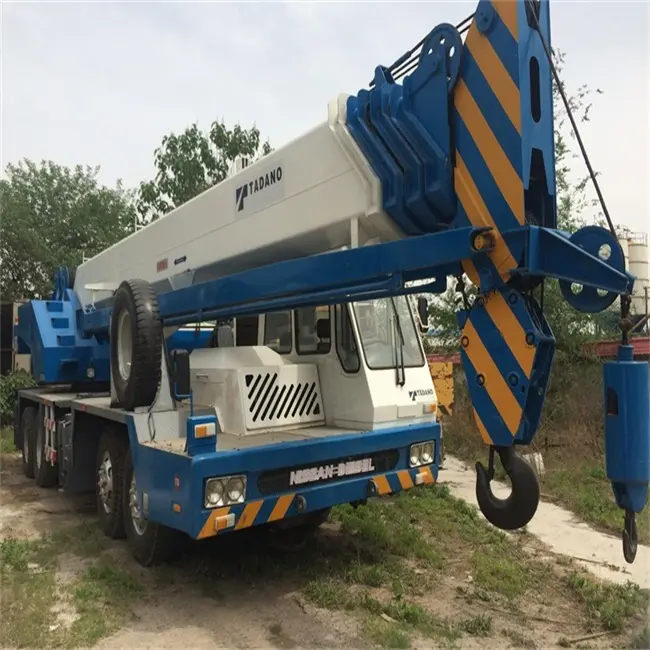 55ton sử dụng xe tải cẩu Tadano GT-550E Nhật Bản gốc đối với bán ở mức giá thấp