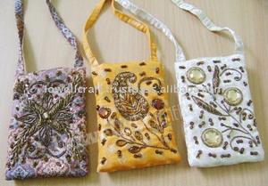 Funda para teléfono móvil hecha a mano funda para teléfono móvil con bordado étnico rico - Product Image 2