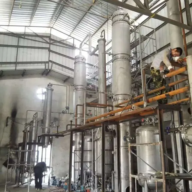 2019 Newest Design Waste Engine Oil Waste Motor Oil Distillation Machine Recycling To Base Oil Negative Process