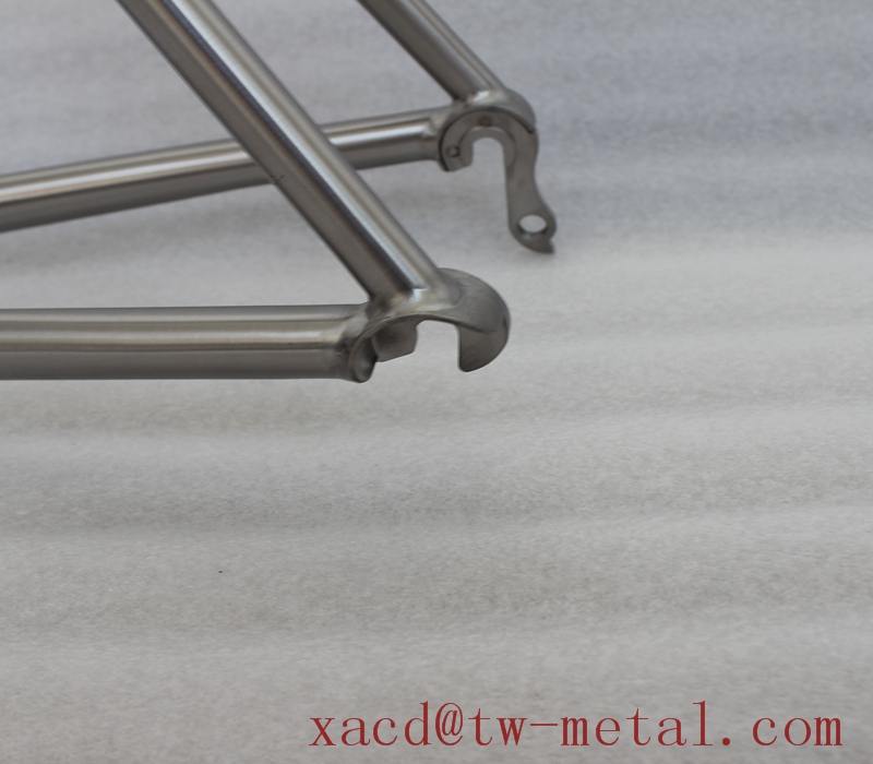 チタンロードバイクフレームXACD製チタンロードバイクフレーム