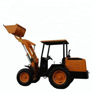 รถแทรกเตอร์ติดตั้งอุปกรณ์ตักหญ้าแบบกรงเล็บไม้ ขายดี กำลังลดราคา - Product Image 1