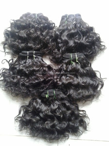 Extensiones de cabello humano Remy indio sin procesar directo de la India, extensiones de cabello ondulado natural sin procesar baratas tejidas directamente - Product Image 3