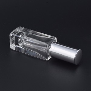 <span class=keywords><strong>6ml</strong></span> Mini botellas de spray de vidrio transparente recargables Botellas de vidrio de perfume rectangulares vacías con atomizador de aluminio - Product Image 6