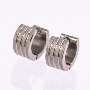 Fashion <strong>Hoop</strong> Plated <strong>Silver</strong> Gold Black Stainless Steel Matte Finish <strong>Huggie</strong> Earrings Cheap China Jewelry EKE130 - Product Image 4