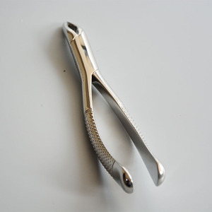 Forceps d'extraction dentaire pour adulte |   Les forceps d'extraction dentaire sont utilisés en dentisterie pour l'extraction des dents - Product Image 3