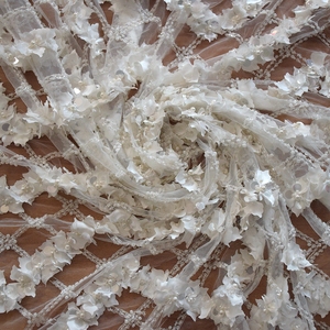 Top End bianco lavorato a mano in Tulle di perline con perle di lusso 3d fiore pizzo francese con paillettes per abito da sposa HY0710-1 - Product Image 3