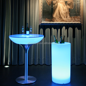 Mesa <span class=keywords><strong>y</strong></span> sillas con luz led que cambian de Color RGB, para <span class=keywords><strong>restaurante</strong></span> <span class=keywords><strong>y</strong></span> <span class=keywords><strong>bares</strong></span>, mesa de bar de alto brillo - Product Image 3