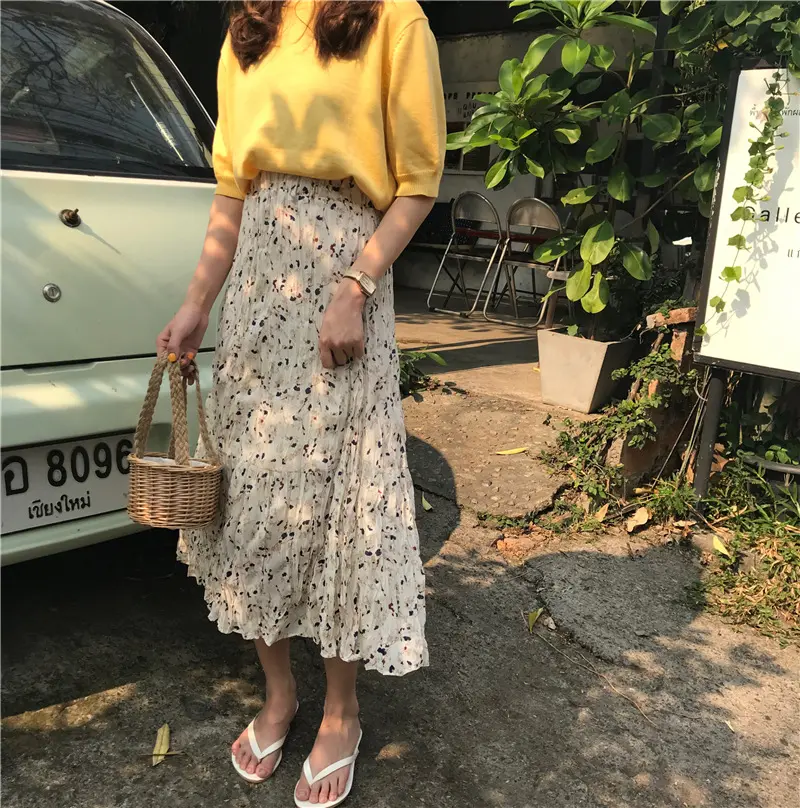 2019 summer new small fresh elastic waist floral pleated half length long skirt