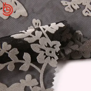 С цветочным принтом поли черный стекались из сетчатой ткани