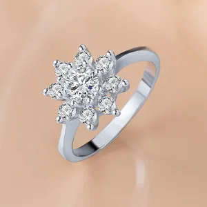 批发精美的银925戒指珠宝戒指花形结婚戒指与CZ