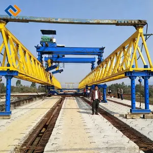 Kisi Girder Jalan Raya Girder Launching Gantry Crane dengan Double Trolley untuk Dijual