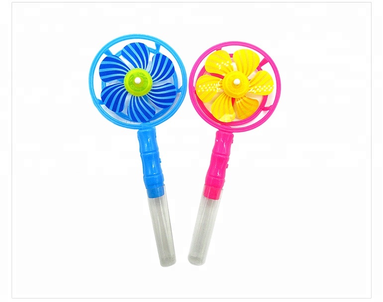 Забавные детские футболки, красочная пластиковая ветряная мельница игрушка с конкурентоспособной ценой