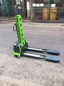 500kgポータブル自己装填式スタッカー中国ブランドメーカーサプライヤー - Product Image 4