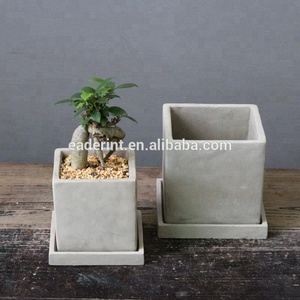Vaso da fiori in <span class=keywords><strong>cemento</strong></span> <span class=keywords><strong>di</strong></span> forma quadrata in stile semplice con piattino per la decorazione del giardino <span class=keywords><strong>di</strong></span> casa utilizzato con fiori/piante verdi vaso da 10cm/12cm moderno - Product Image 3