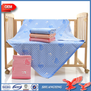 Alta calidad al por mayor gasa de la impresión de la historieta swaddle <span class=keywords><strong>muselina</strong></span> de algodón <span class=keywords><strong>Toalla</strong></span> de baño del bebé - Product Image 1