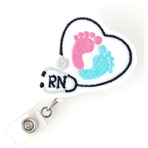 Porta-credenciales retráctil de fieltro bordado para enfermeras y personal médico (RN, <span class=keywords><strong>ER</strong></span>) con diseño de estetoscopio, clip de cinturón metálico sin plomo ni níquel, para uso en el trabajo. - Product Image 3