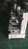 Petite machine d'impression à plat semi-automatique rotative de bureau d'écran pour l'impression plate de feuilles de PVC de papier