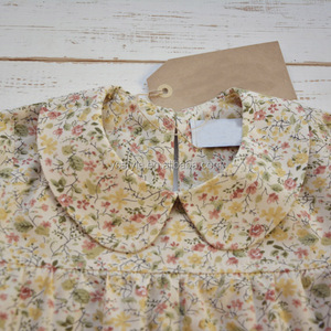 Blusa <span class=keywords><strong>de</strong></span> <span class=keywords><strong>manga</strong></span> <span class=keywords><strong>larga</strong></span> con cuello peter pan, tela floral 100% algodón <span class=keywords><strong>para</strong></span> niña - Product Image 3