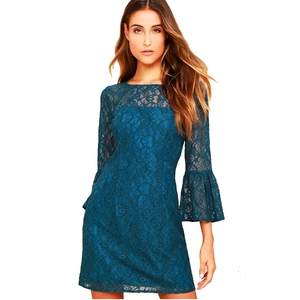 dress that flares out at bottom