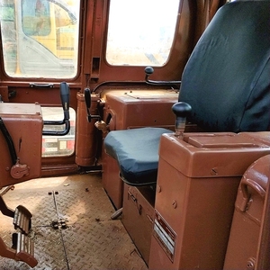 รถเกลี่ยดินตีนตะขาบ D6D แมวมือสอง - Product Image 2