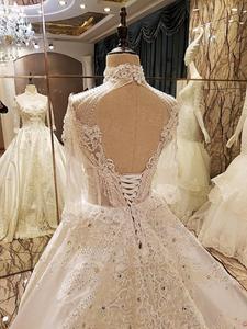 Abito da Sposa Vintage con Collo Alto in Tulle Stile Ao Dai - Product Image 2
