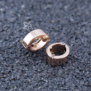 ขายส่งmulticolorสแตนเลสทางการแพทย์ไม่จี๋ปลอมต่างหูสตั๊ด - Product Image 3