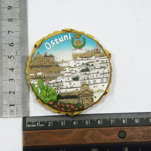 Aimant de réfrigérateur en résine 3D de paysage italien <span class=keywords><strong>Ostuni</strong></span>, fait sur mesure de haute qualité, pour souvenir touristique - Product Image 2