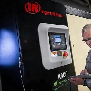 R90n Ingersoll Rand R90N_A R90N_W değişken hız VSD Yağ Dolu Vidalı hava kompresörü 7 7.5 8.5 9.5 10 bar