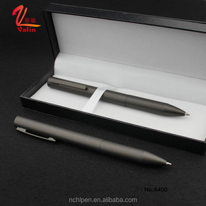 Nuova buona qualità di colore grigio scuro stampa logo aziendale penna a sfera in metallo con scatola regalo - Product Image 3