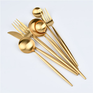 Fournisseur de Guangzhou baguettes dorées en métal <span class=keywords><strong>Portugal</strong></span> vente en gros de couverts en acier inoxydable 18/10 ensemble de couverts de mariage en or mat - Product Image 6