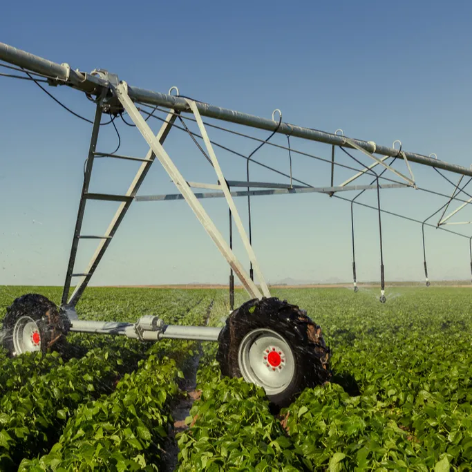 2024 Best Sales China Manufacturer Central Pivot Farm Irrigation Machine Used in Large Field