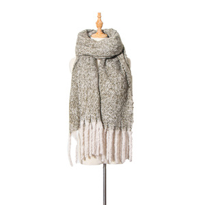 <span class=keywords><strong>Sciarpa</strong></span> Pashmina in <span class=keywords><strong>Lana</strong></span> alla Moda - Product Image 4
