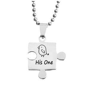 Collana per Coppie con Ciondolo Inciso 'Her Only His One' in Acciaio Inossidabile a Forma di Puzzle - Product Image 1