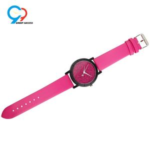 <span class=keywords><strong>Orologio</strong></span> da Polso da <span class=keywords><strong>Donna</strong></span> con Quadrante <span class=keywords><strong>Rosa</strong></span> Brillante, Cassa in Lega Nera e Cinturino in Pelle, <span class=keywords><strong>Orologio</strong></span> Analogico al Quarzo Promozionale per Natale - Product Image 4