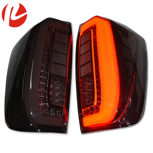 2015 2018 Navara NP300 <span class=keywords><strong>accessori</strong></span> <span class=keywords><strong>pick</strong></span> <span class=keywords><strong>up</strong></span> fumo rosso lampada di coda A LED posteriore luce posteriore ricambi auto - Product Image 2