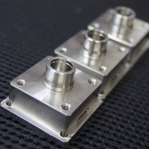 Hecho <span class=keywords><strong>en</strong></span> Xiamen de aluminio de alta precisión cnc mecanizado de <span class=keywords><strong>piezas</strong></span> - Product Image 1